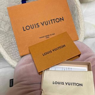 ルイヴィトン(LOUIS VUITTON)のルイヴィトン　箱と紙袋(ショップ袋)