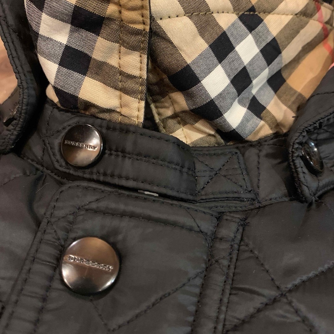 BURBERRY(バーバリー)の未使用　バーバリー　キルティング　コート　Burberry チェック キッズ/ベビー/マタニティのキッズ服男の子用(90cm~)(コート)の商品写真