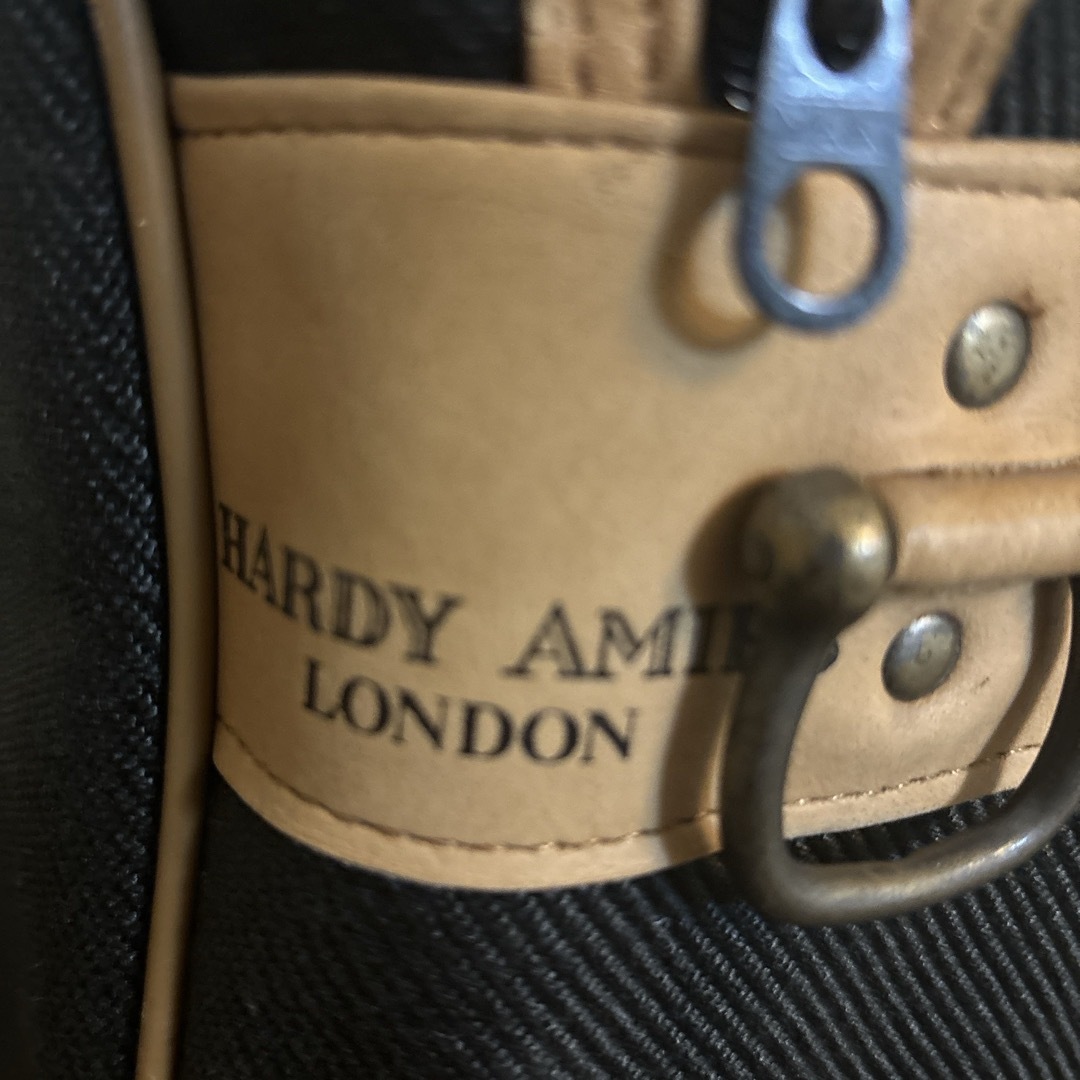 HARDY AMIES(ハーディエイミス)のHARDY AMIES ストラップ付き　バッグ メンズのバッグ(ショルダーバッグ)の商品写真