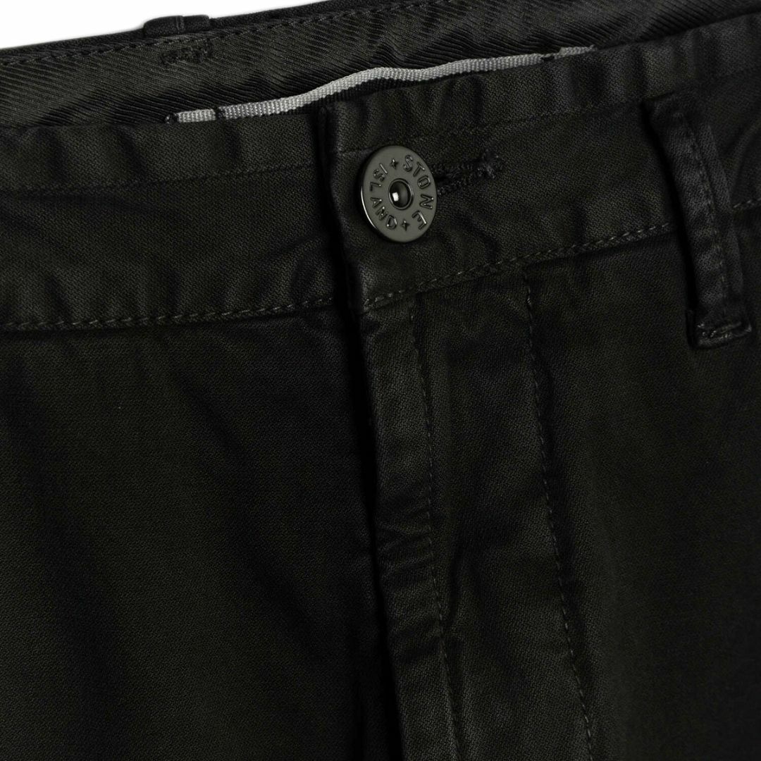 STONE ISLAND(ストーンアイランド)の送料無料 12 STONE ISLAND ストーンアイランド 7315321L1 V0129 ブラック カーゴパンツ size 28 メンズのパンツ(ワークパンツ/カーゴパンツ)の商品写真