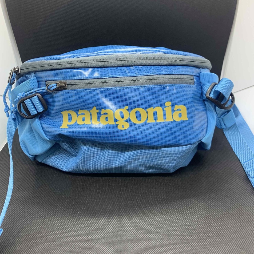 patagonia(パタゴニア)のPatagonia Black Hole Waist Pack 5L Blue メンズのバッグ(ボディーバッグ)の商品写真