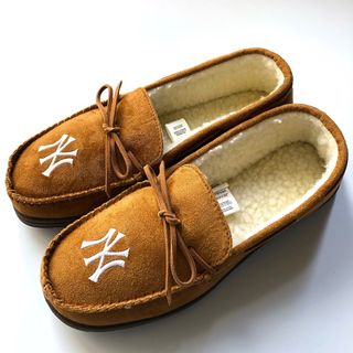 ビームス(BEAMS)の【新品】New York Yankees モカシン UGG ヤンキース M(スリッポン/モカシン)