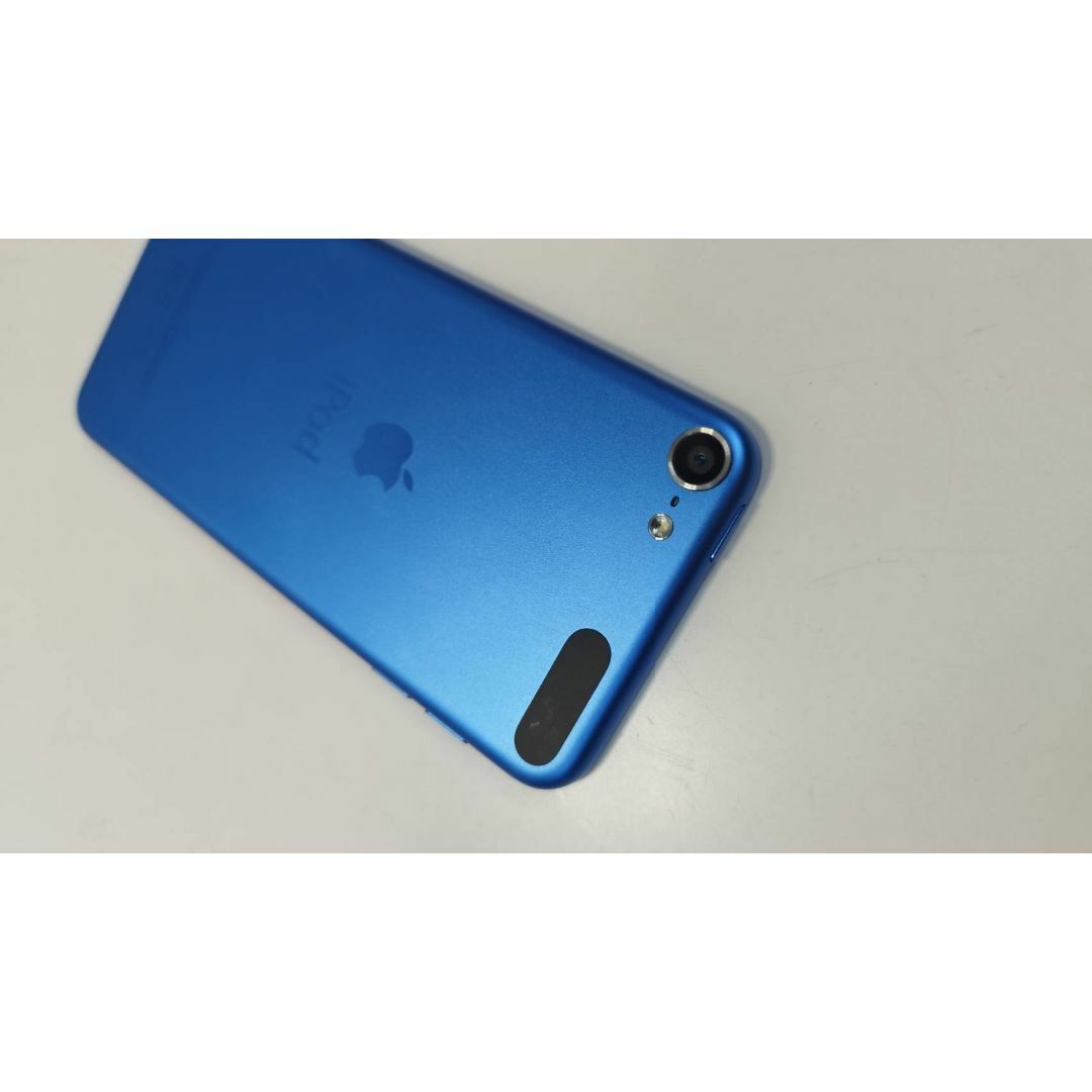 Apple(アップル)の【訳アリ】iPod touch 第6世代 MKH22J/A (A1574) 16 スマホ/家電/カメラのオーディオ機器(ポータブルプレーヤー)の商品写真