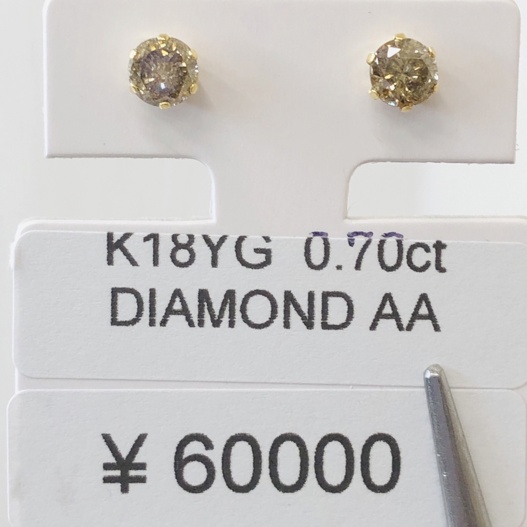 ラウンドサイズDE-24303 K18YG ピアス ダイヤモンド 0.70ct