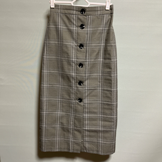 ジーユー(GU)のグリーン　ボタン　チェック　スカート　低身長(ロングスカート)