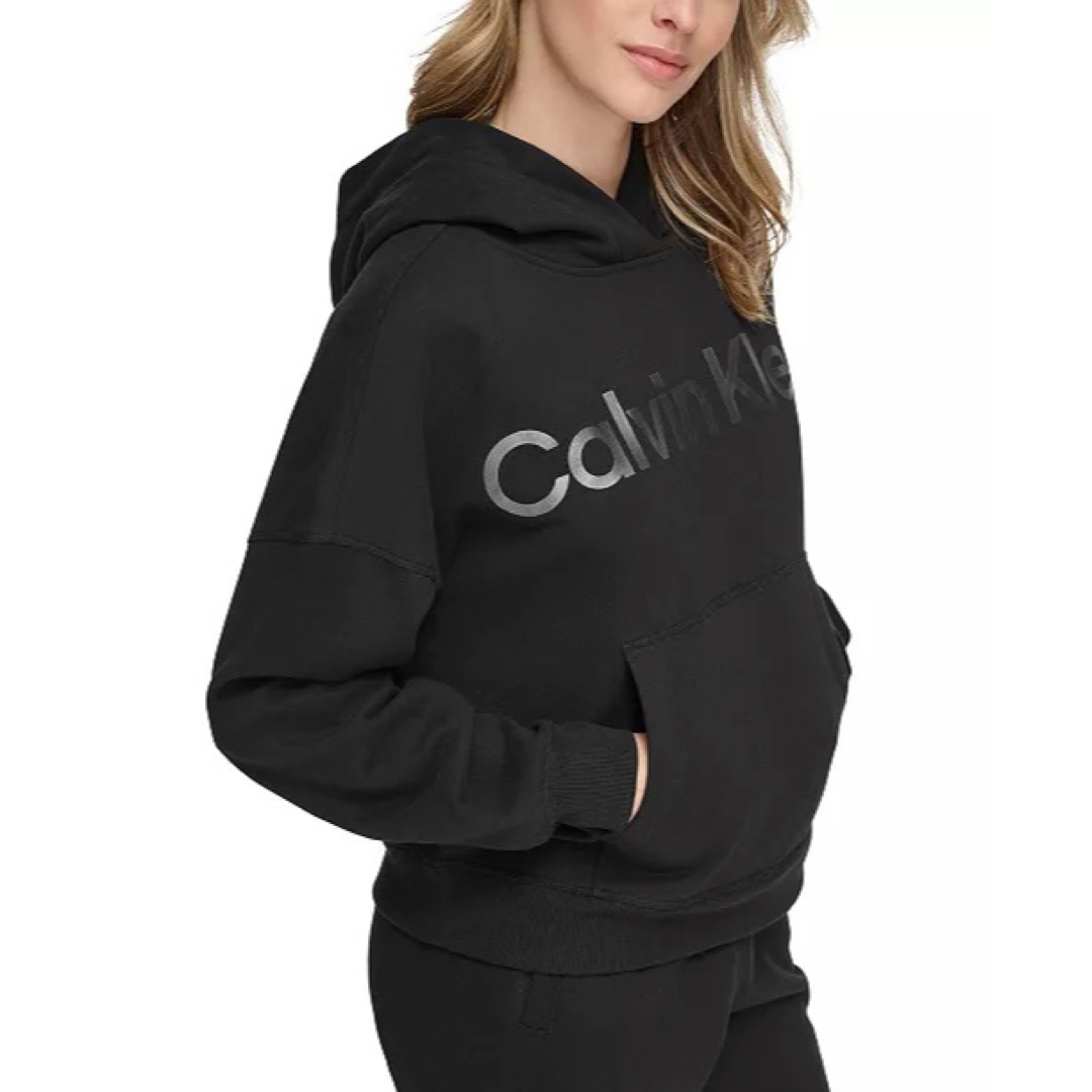 Calvin Klein(カルバンクライン)の【新品】カルバンクライン プルオーバー パーカー ブラック L レディースのトップス(パーカー)の商品写真