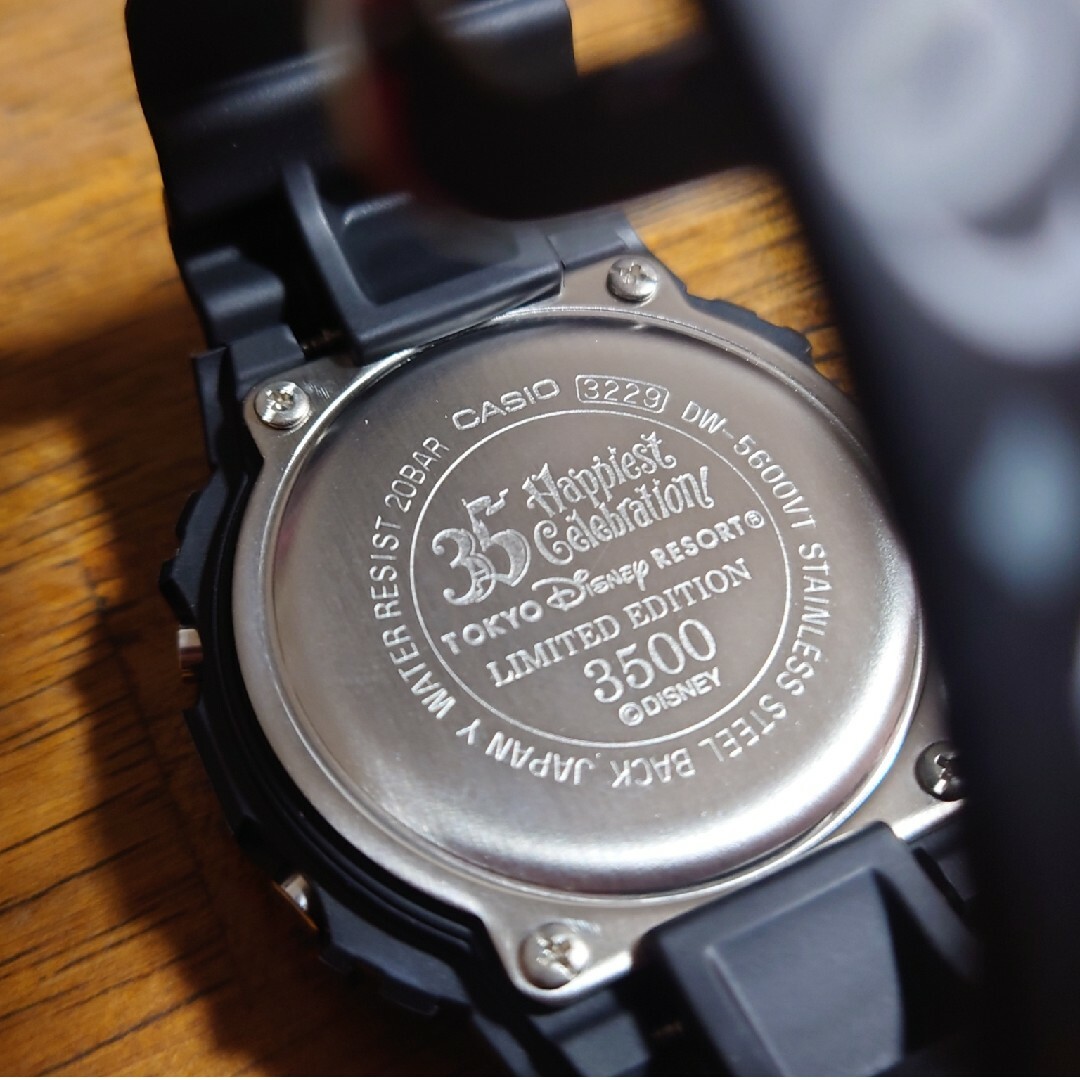 ディズニー35周年　Gショック　限定品 メンズの時計(腕時計(デジタル))の商品写真