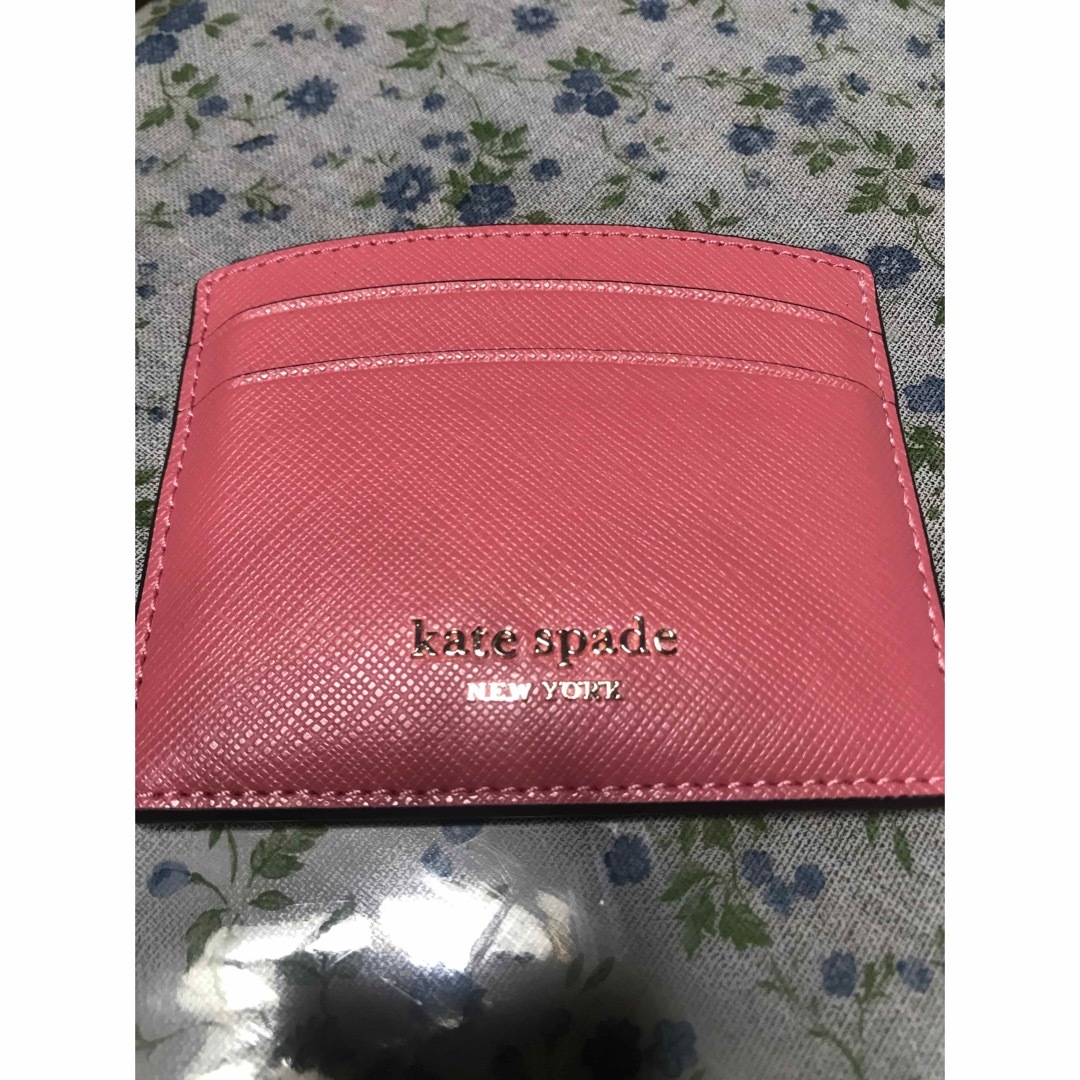 kate spade new york(ケイトスペードニューヨーク)のケイトスペード カードケース ピンク レディースのファッション小物(その他)の商品写真