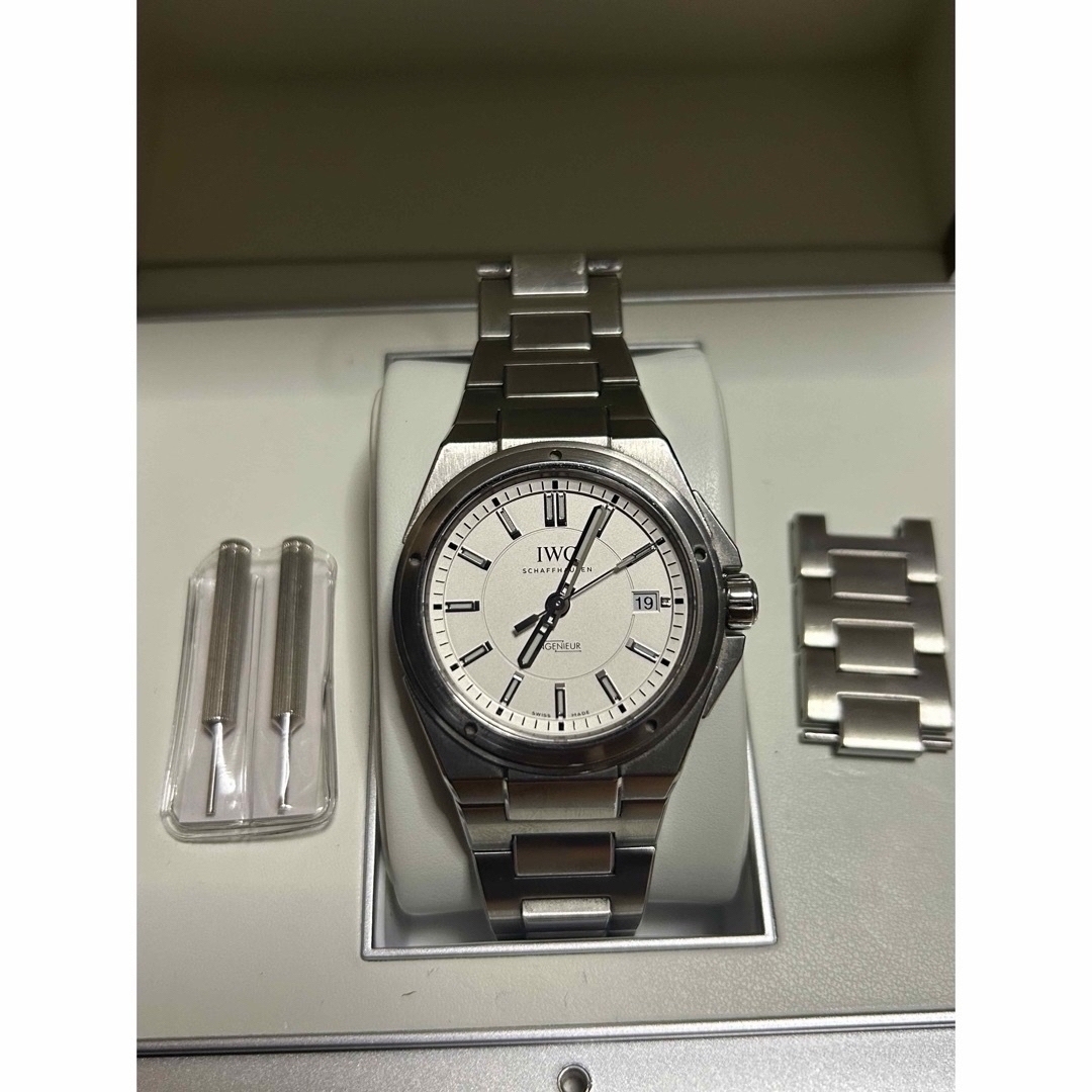 IWC インヂュニア オートマチック IW323904 シルバー　白　白文字盤 メンズの時計(腕時計(アナログ))の商品写真