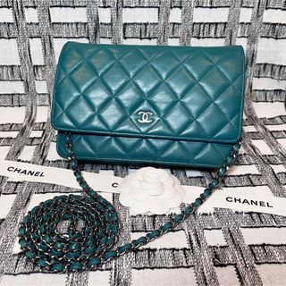 CHANEL✩.*˚マトラッセ チェーン ウォレット エメラルドグリーン約3cmショルダー