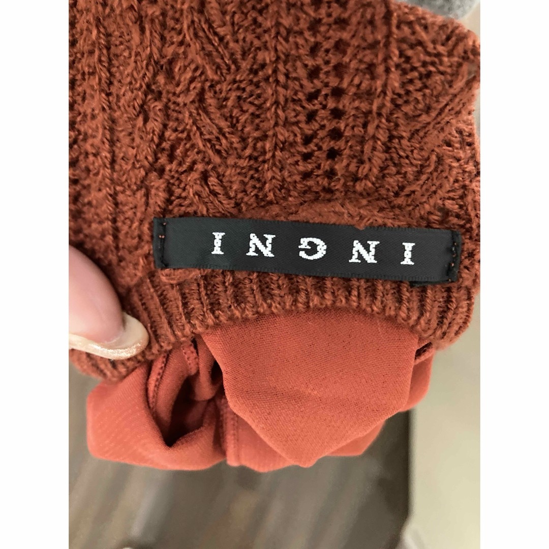 INGNI(イング)のイング　ingni  セーター ニット 長袖 レッド バックリボン レディースのトップス(ニット/セーター)の商品写真