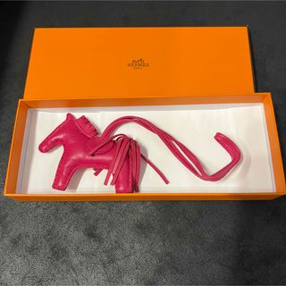 エルメス(Hermes)の美品❤️ エルメス　ロデオチャーム　PM ローズパープル　Y刻印(キーホルダー)