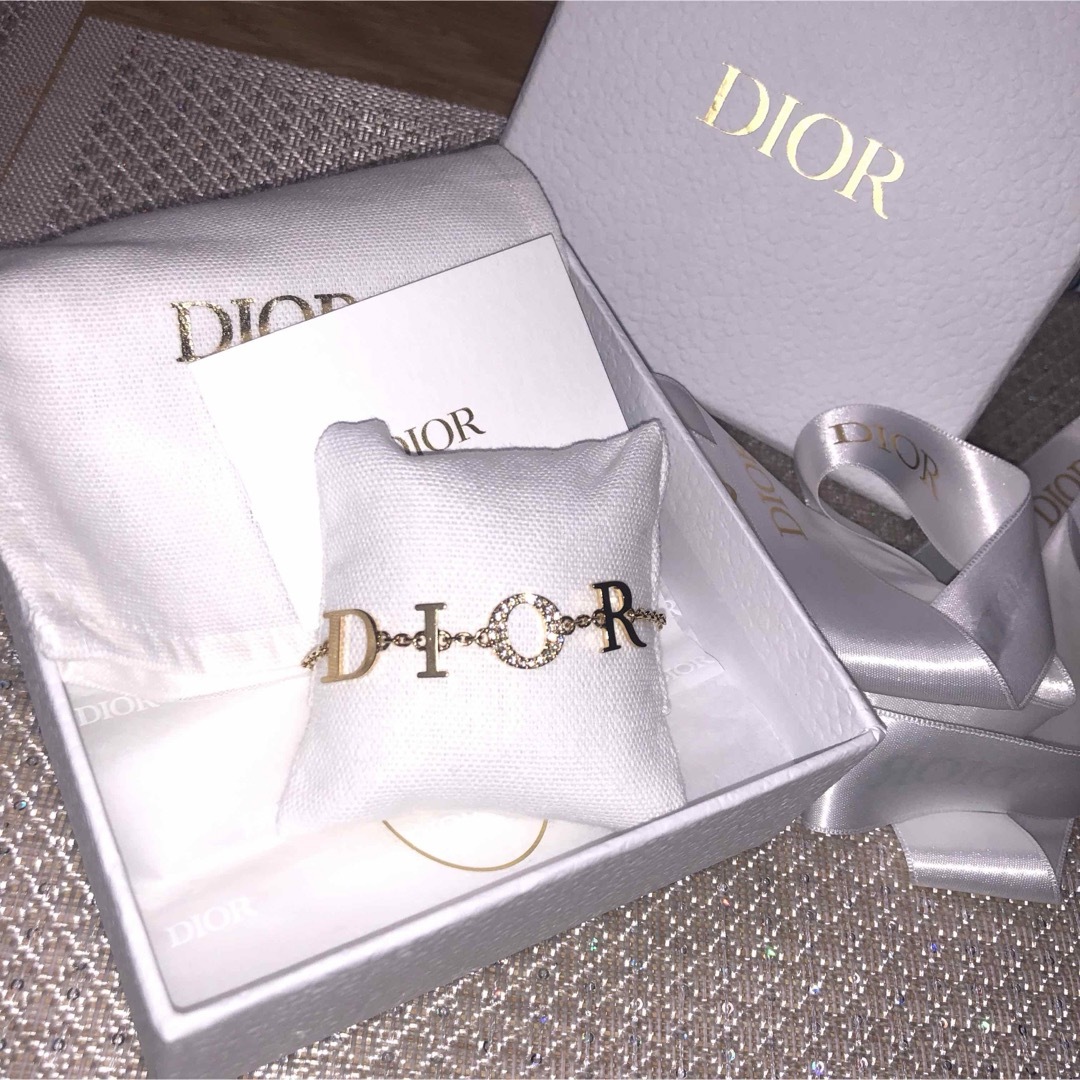 Christian Dior(クリスチャンディオール)の値下げ可⭕️ Dior ブレスレット 完全正規品 レディースのアクセサリー(ブレスレット/バングル)の商品写真