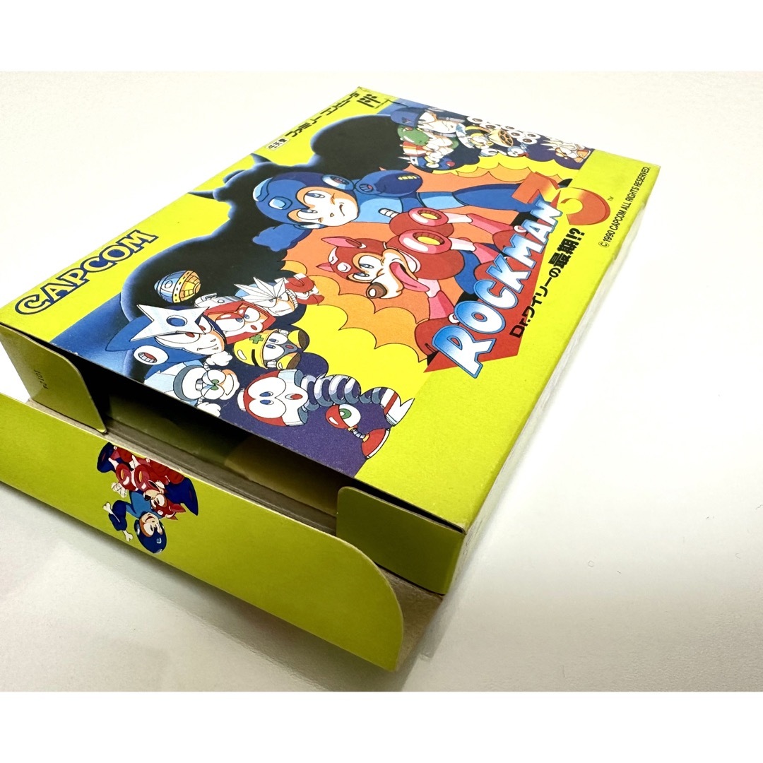 ロックマン3□箱、説明書、ソフトのセット ファミコンシンディレトロ ロックマン3□箱、説明書、ソフトのセット ファミコンシンディレトロ