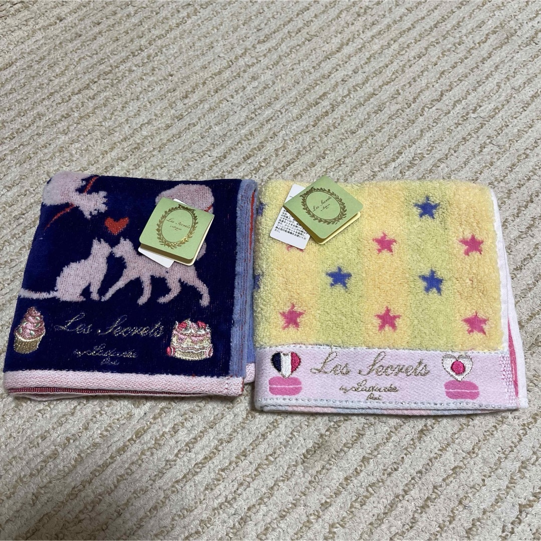 LADUREE(ラデュレ)のLADUREE   ラデュレ　タオルハンカチ2枚 レディースのファッション小物(ハンカチ)の商品写真