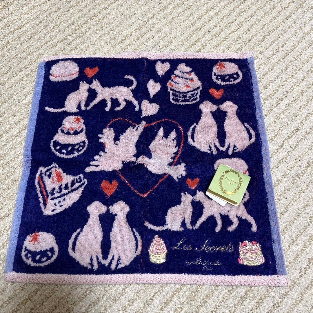 LADUREE(ラデュレ)のLADUREE   ラデュレ　タオルハンカチ2枚 レディースのファッション小物(ハンカチ)の商品写真