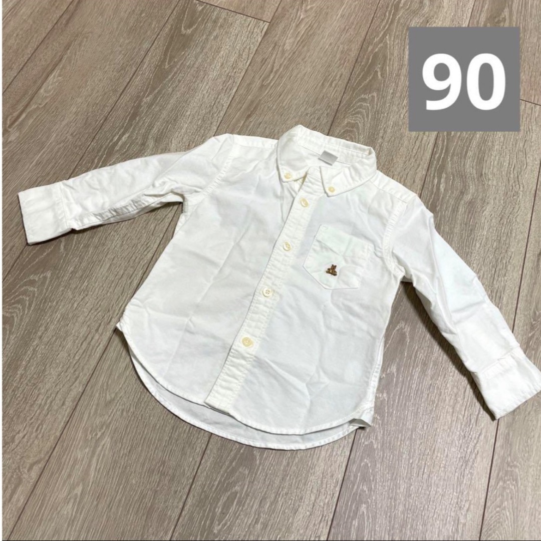 babyGAP(ベビーギャップ)のGAP ベビー キッズ 白シャツ ブランナベア くま 90 キッズ/ベビー/マタニティのキッズ服男の子用(90cm~)(Tシャツ/カットソー)の商品写真