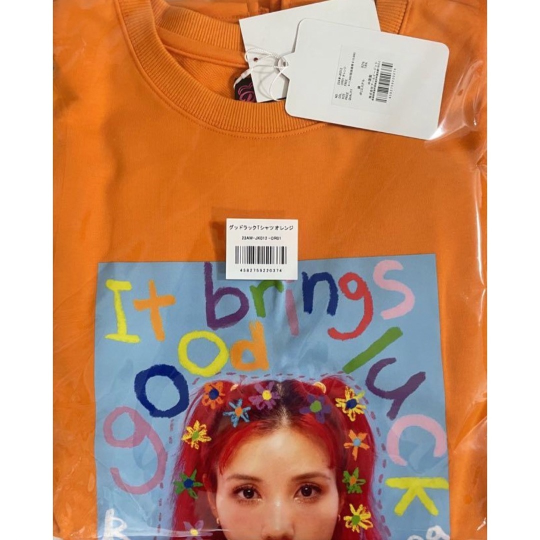 re. 仲里依紗 オレンジ グッドラック Tシャツ re. 仲里依紗 オレンジ グッドラック Tシャツ