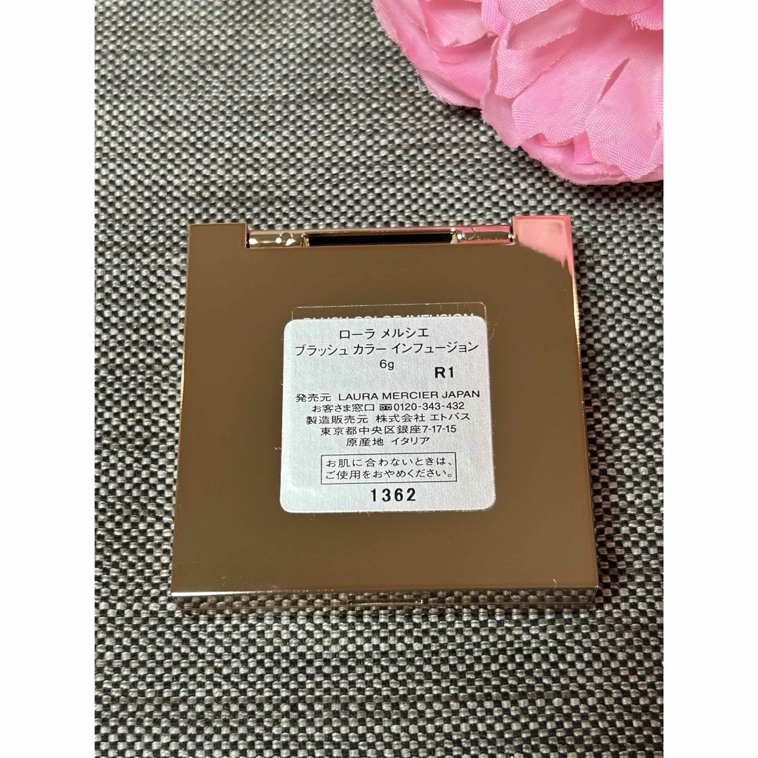 laura mercier(ローラメルシエ)の新品❗️現行品 ローラメルシエ ブラッシュカラー インフュージョン R1  コスメ/美容のベースメイク/化粧品(フェイスカラー)の商品写真