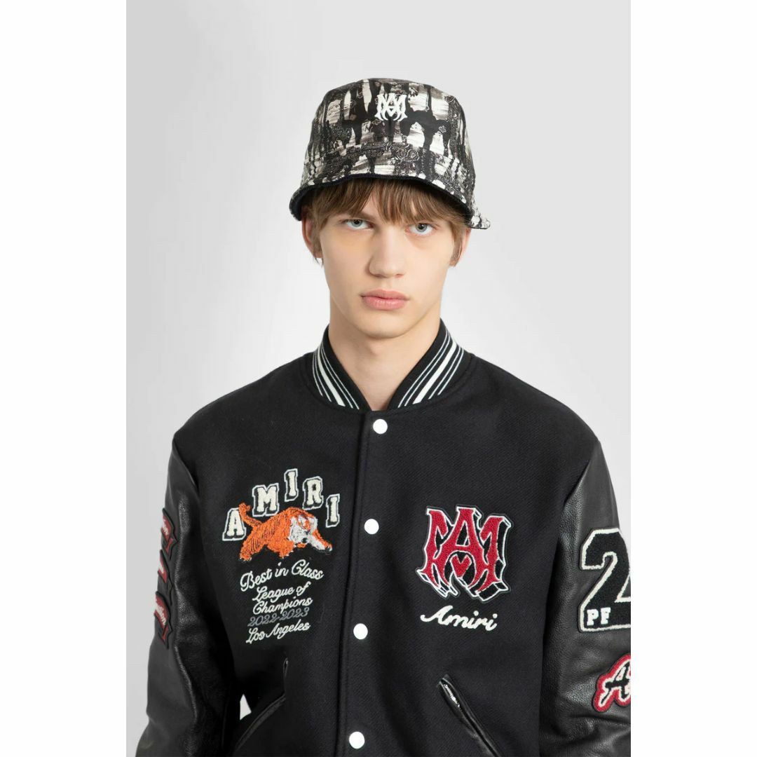 AMIRI(アミリ)の新品 AMIRI BANDANA REVERSIBLE BUCKET HAT メンズの帽子(ハット)の商品写真