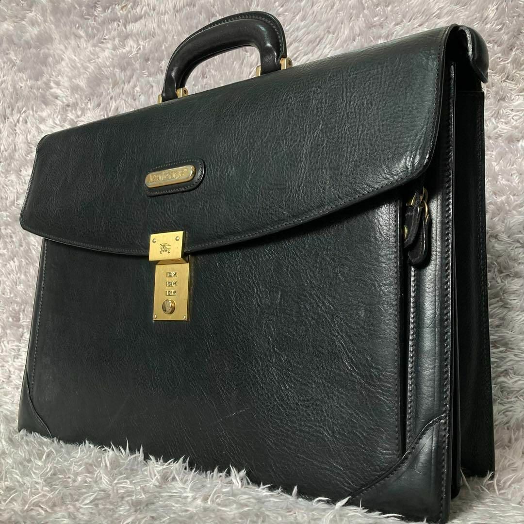 BURBERRY - 入手困難✨ バーバリー ノバチェック ダレスバッグ レザー