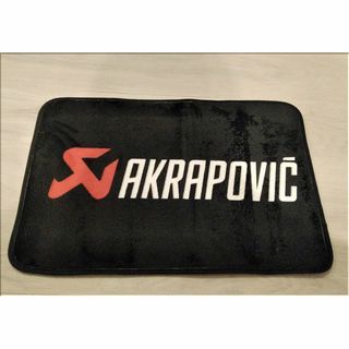 アクラボビッチ（AKRAPOVIC）★フロアマット/40×60ｃｍ/滑り止め付(その他)