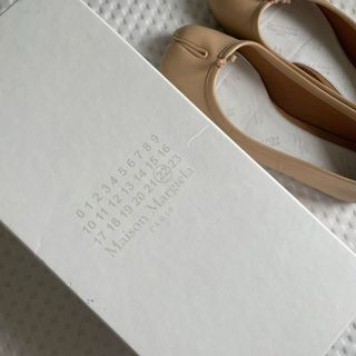 マルタンマルジェラ(Maison Martin Margiela)のmaison margiela tabi バレエ ベージュ 36サイズ(バレエシューズ)