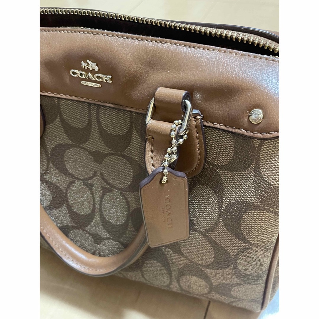 COACH(コーチ)の【m ♡ プロフ必読様 専用】coach ショルダーバッグ レディースのバッグ(ショルダーバッグ)の商品写真