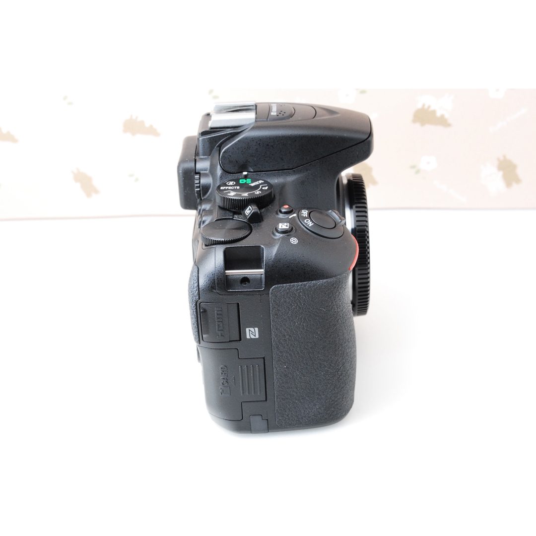 美品❤️Nikon D5600❤️ダブルズームキット♪スマホ転送♪高 美品❤️Nikon D5600❤️ダブルズームキット♪スマホ転送♪高