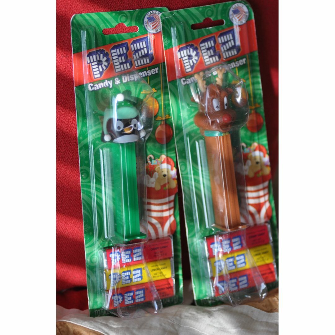 【本日で処分】PEZ ホリデーシリーズ クリスマス ２つセット エンタメ/ホビーのおもちゃ/ぬいぐるみ(キャラクターグッズ)の商品写真