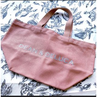 ディーンアンドデルーカ(DEAN & DELUCA)の新品未使用 ＊ DEAN&DELUCA チャリティートートバッグ  コーラルS(トートバッグ)