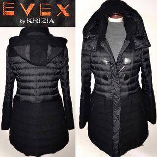 エヴェックスバイクリツィア(EVEX by KRIZIA)の新品近い美品EVEXbyKRIZIA送料込定価5万円程ダウンジャケット正規コート(ダウンコート)