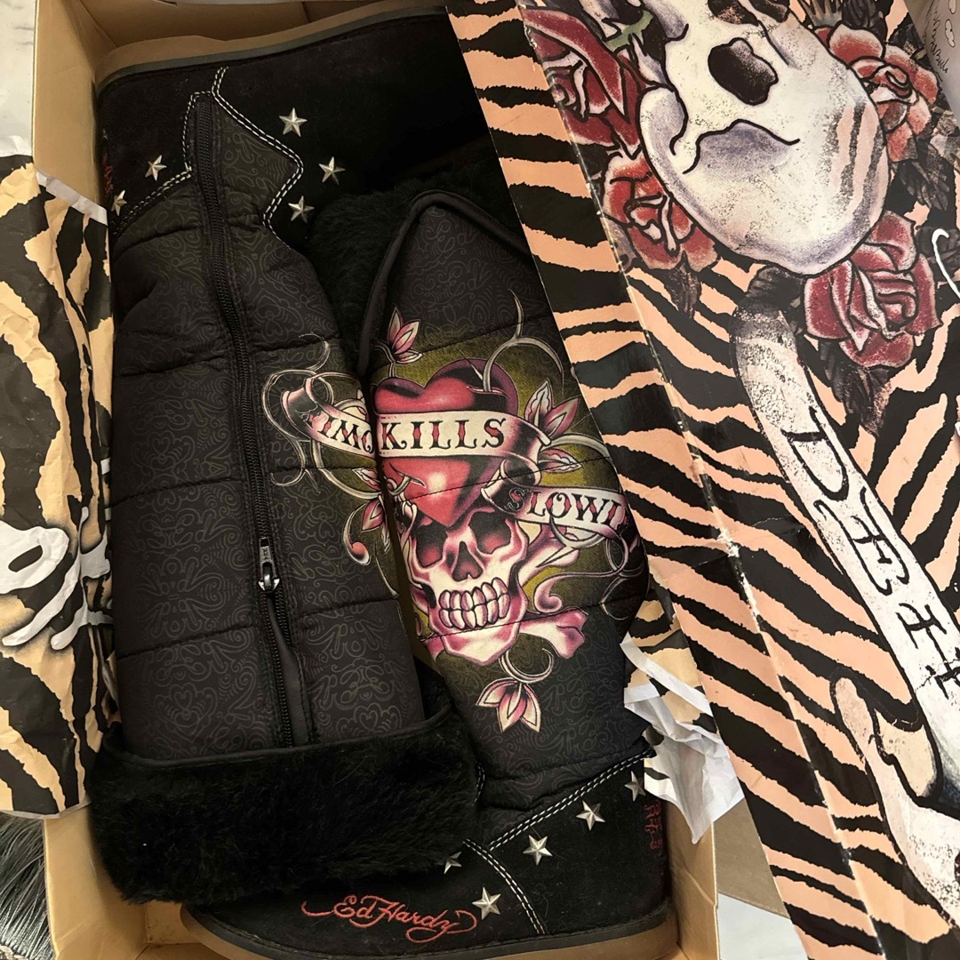 Ed Hardy(エドハーディー)のEd hardy ラブキル ムートンブーツ レディースの靴/シューズ(ブーツ)の商品写真