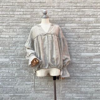 サマンサモスモス(SM2)のsm2 サマンサモスモス　立川限定　フリル付け袖スキッパーブラウス(シャツ/ブラウス(長袖/七分))