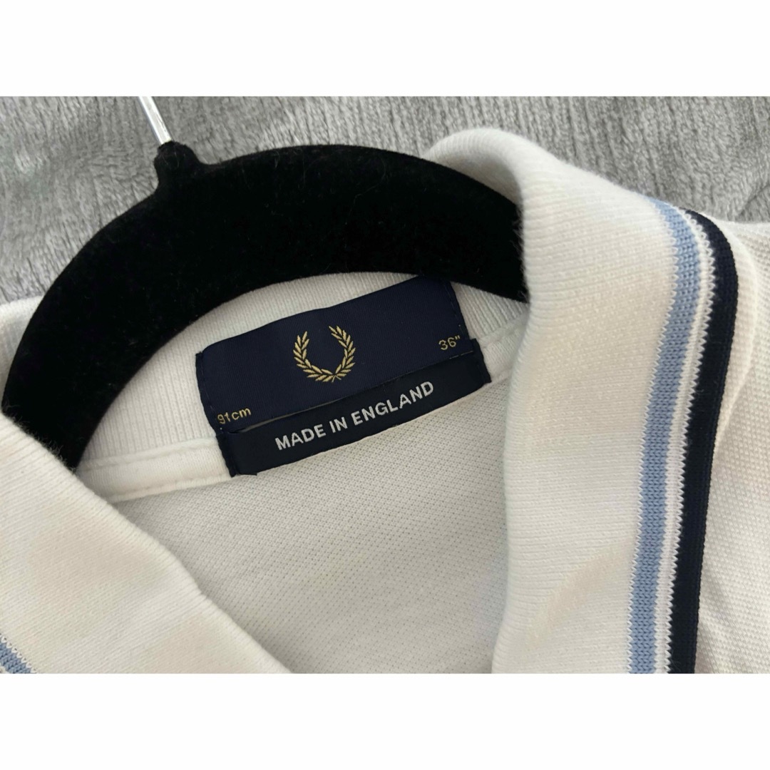 FRED PERRY(フレッドペリー)のフレッドペリー　ポロシャツ　white×blue メンズのトップス(ポロシャツ)の商品写真