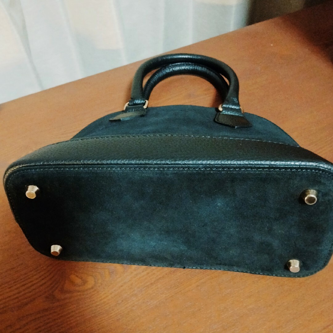 MARCO BIANCHINI(マルコビアンチーニ)のMARCO BIANCHINI　 スエードショルダーバッグ レディースのバッグ(ショルダーバッグ)の商品写真