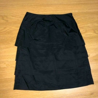 KLEIN PLUS  4段ティアードスカート(ひざ丈スカート)