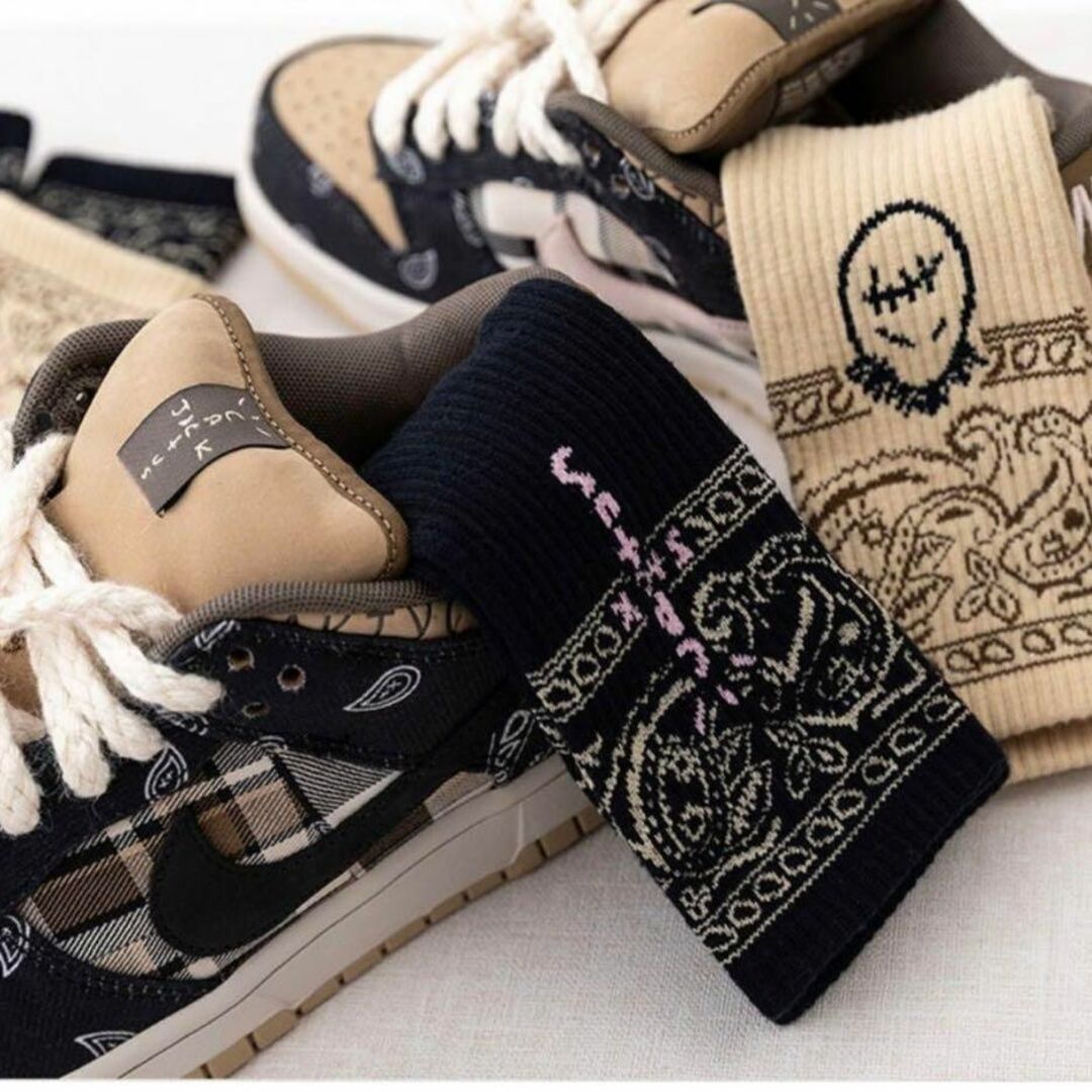 Travis Scott　ソックス　イメージ　SB Dunk Low　2足組 メンズのレッグウェア(その他)の商品写真