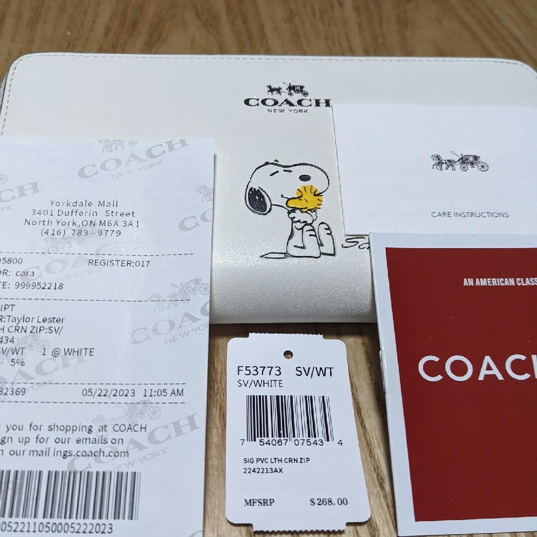 COACH(コーチ)のCOACH 長財布　ラウンドファスナースヌーピー白 レディースのファッション小物(財布)の商品写真