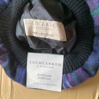 ロキャロン(LOCHCARRON)のLOCHCARRON 新品未使用　ベレー帽　ボンボン　紫系　タータン(ハンチング/ベレー帽)