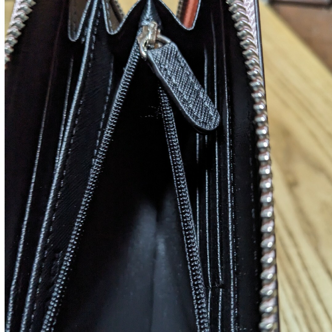 COACH(コーチ)のCOACH 長財布　ラウンドファスナースヌーピーピンク レディースのファッション小物(財布)の商品写真