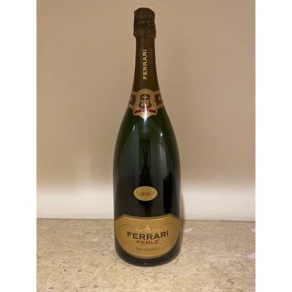 フェラーリ(Ferrari)の明日まで限定＊新品＊フェラーリ　スパークリングワイン　1500ml(シャンパン/スパークリングワイン)