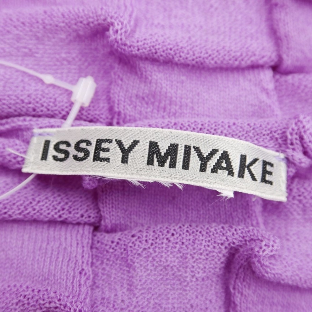 ISSEY MIYAKE(イッセイミヤケ)の【中古】イッセイミヤケ ISSEY MIYAKE 2023年秋冬 タートルネック プルオーバーニット パープル【サイズ記載なし（L位）】【レディース】 レディースのトップス(ニット/セーター)の商品写真