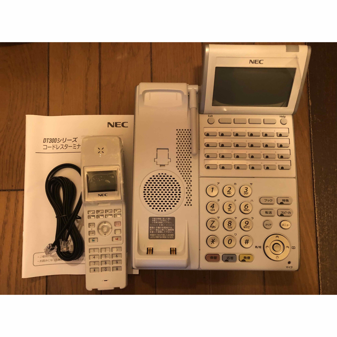 NEC(エヌイーシー)の【中古・美品】DTL-24BT-1D(WH) TEL NEC 　ビジネスフォン インテリア/住まい/日用品のオフィス用品(OA機器)の商品写真