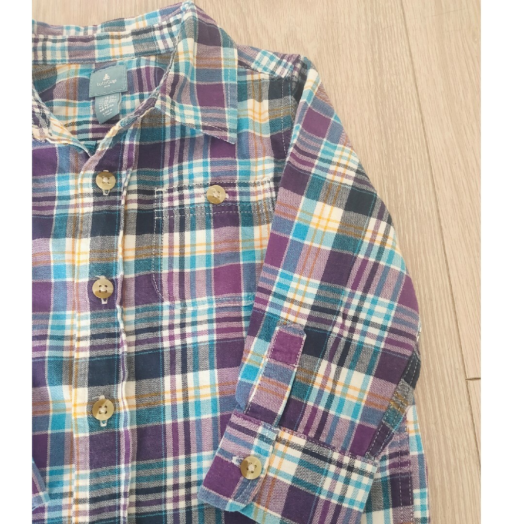 babyGAP(ベビーギャップ)のbaby GAP／チェック柄長袖シャツ キッズ/ベビー/マタニティのベビー服(~85cm)(シャツ/カットソー)の商品写真