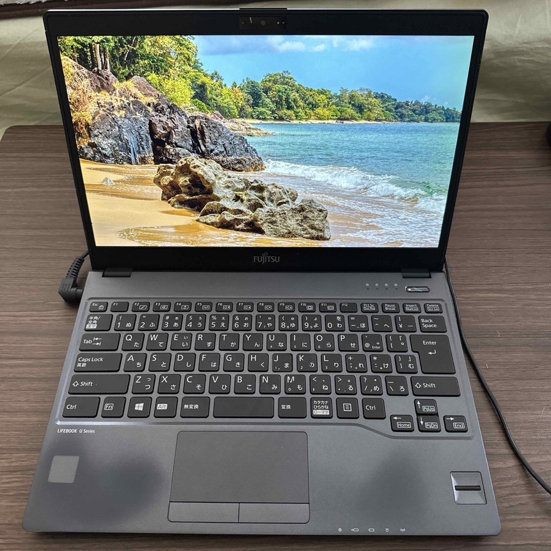 超目玉アイテム！ FUJITSU 超軽量ノートパソコン LIFEBOOK 中古 U937