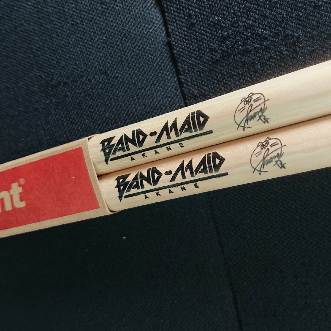 【限定品】BAND-MAID AKANE ドラムスティック 楽器のドラム(スティック)の商品写真