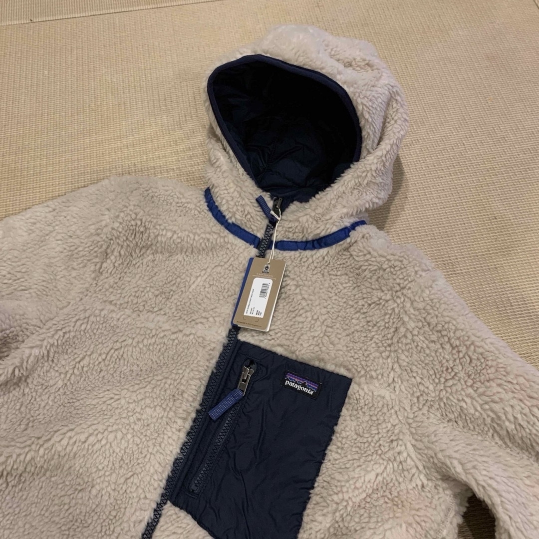 patagonia(パタゴニア)のパタゴニア レディフレディ フーディー (ガールズ)XXL 新品 国内正規品 レディースのジャケット/アウター(ブルゾン)の商品写真