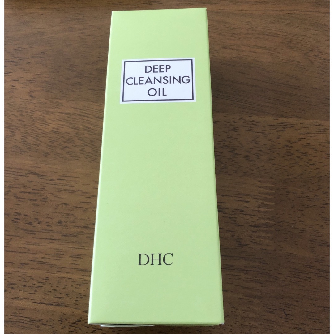 DHC(ディーエイチシー)のDHC 薬用ディープクレンジングオイル 200ml(未開封品) コスメ/美容のスキンケア/基礎化粧品(クレンジング/メイク落とし)の商品写真