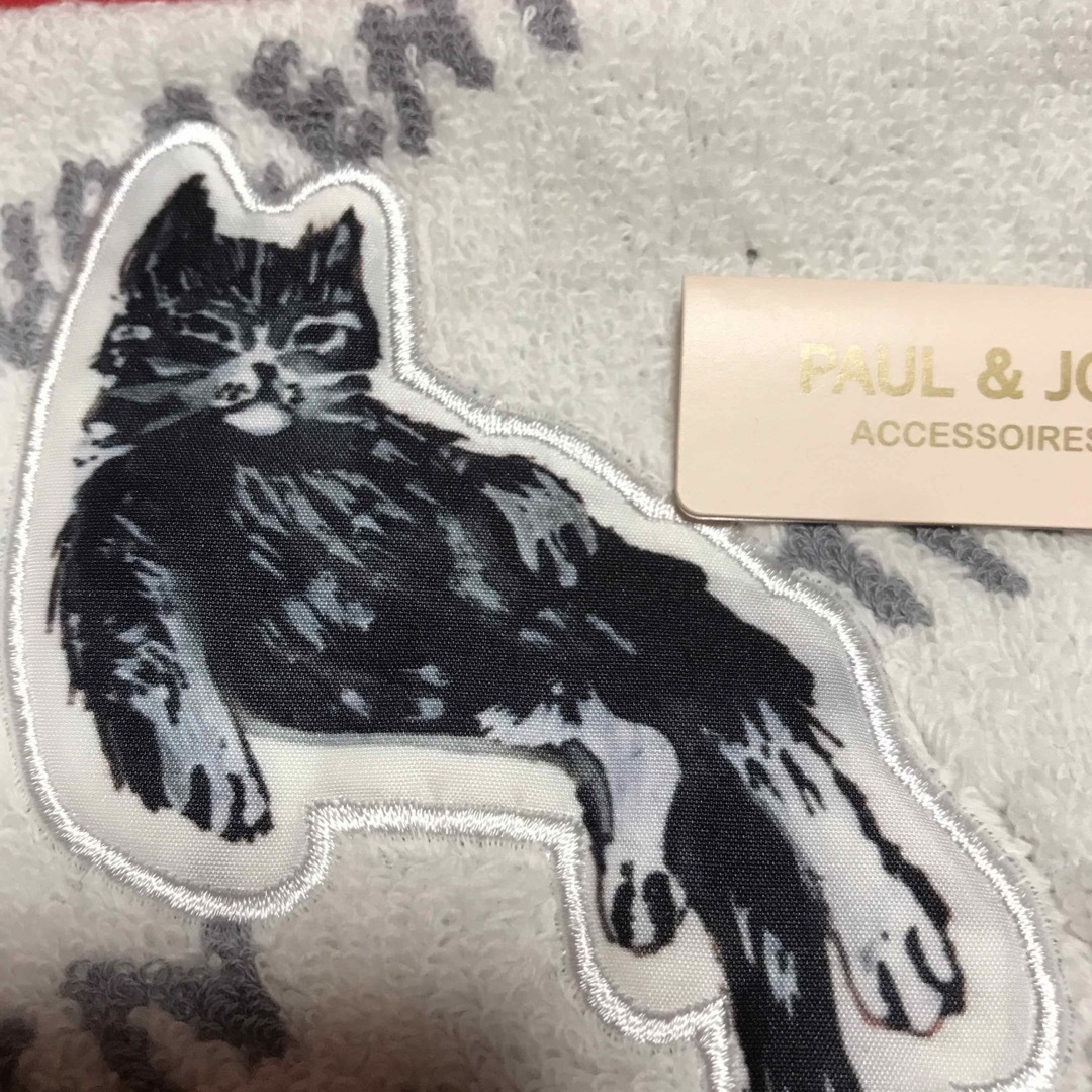 PAUL & JOE(ポールアンドジョー)のポール＆ジョー黒猫のんびりハンカチ新品 レディースのファッション小物(ハンカチ)の商品写真